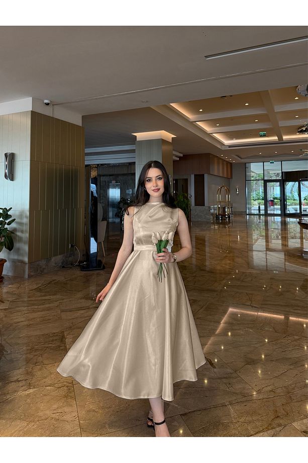 Elya Gold Bej Midi Boy Kolsuz Saten Abiye Elbise - 1