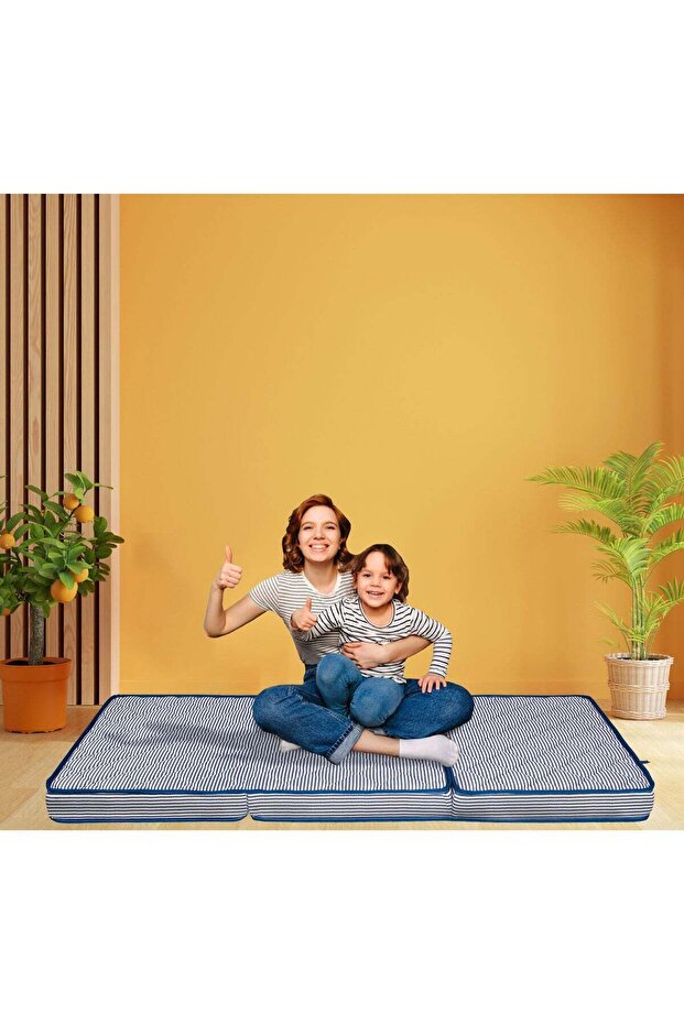 Luxury Exclusive Collection Guest/Travel 180x90x10cm Stripe Folding Foam Portable Mattress