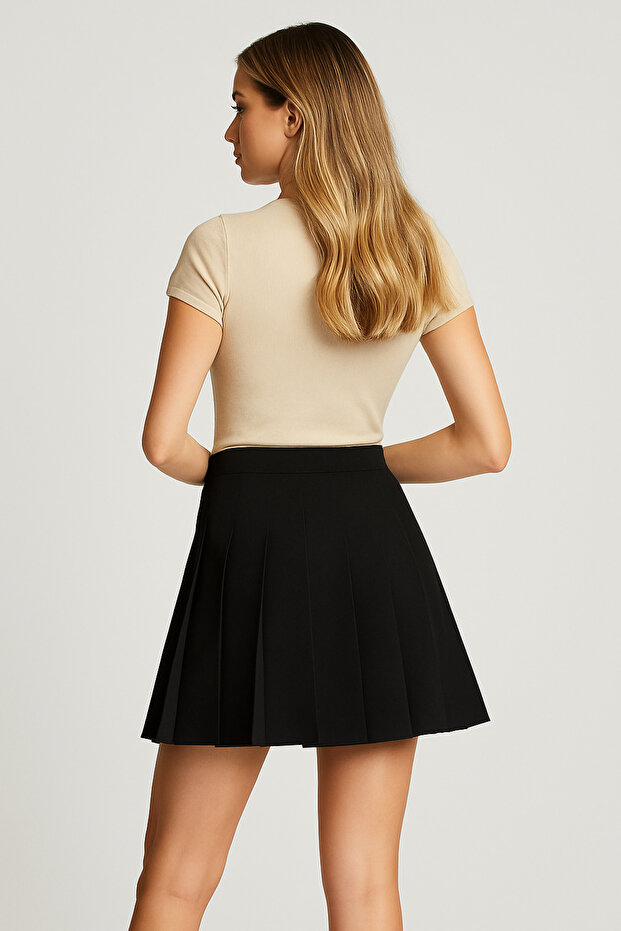 Siyah Pileli Etek - 2