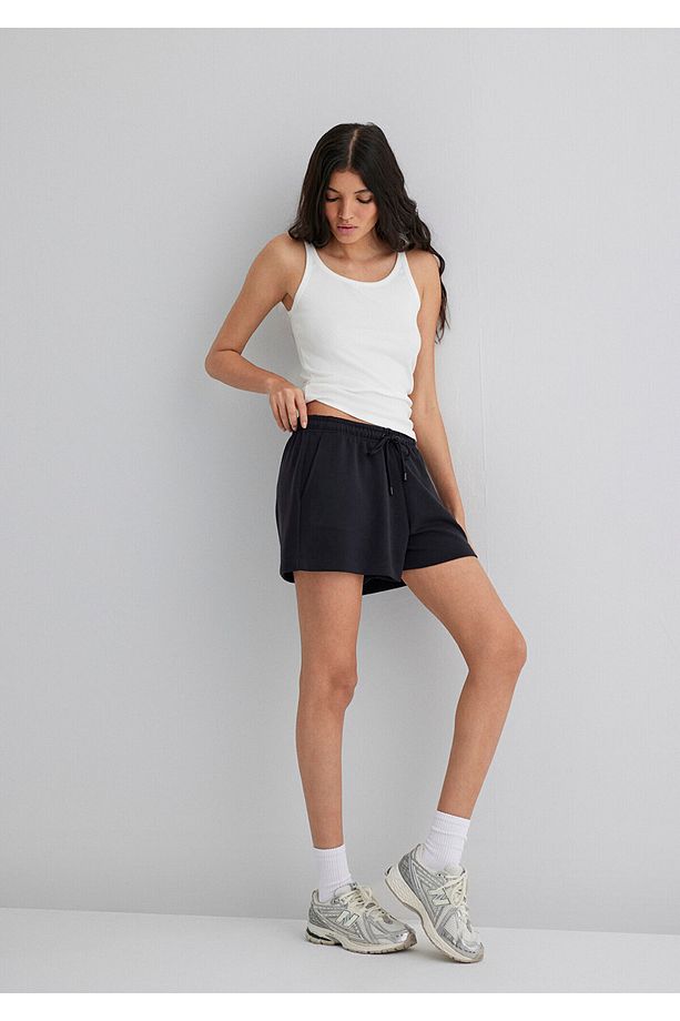 Siyah Tencel Tm Modal Şort 1410154-900 - 1