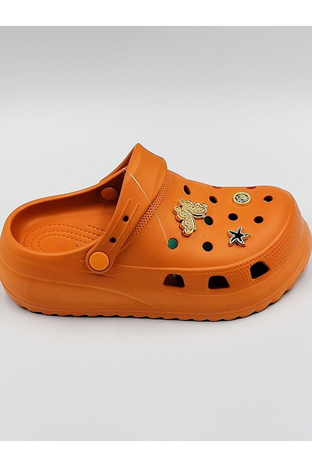 Yüksek Kadın Terlik - 3