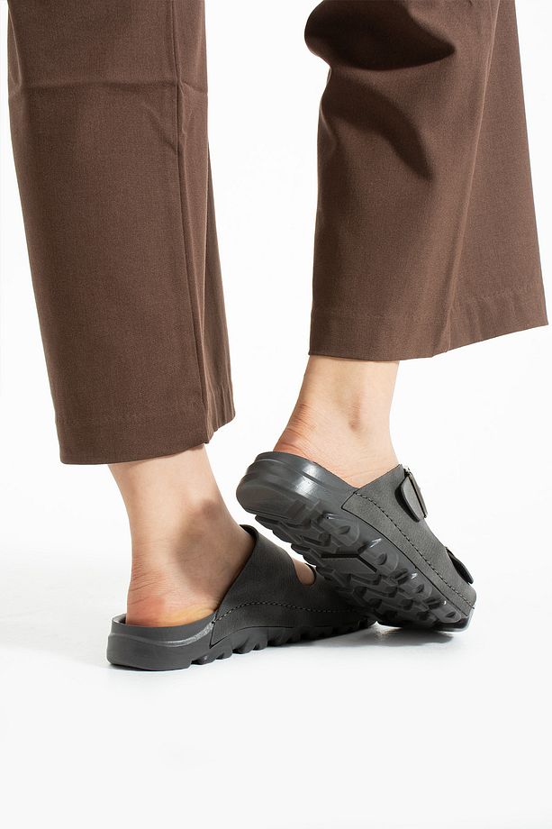 Gri Yazlık Unisex Çift Toka Yumuşak Ve Hafif Terlik - 4