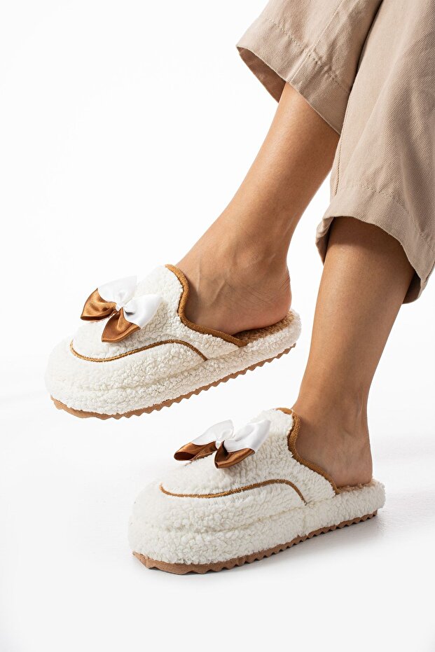 Beyaz Papyon Kışlık Kadın Terlik - 5