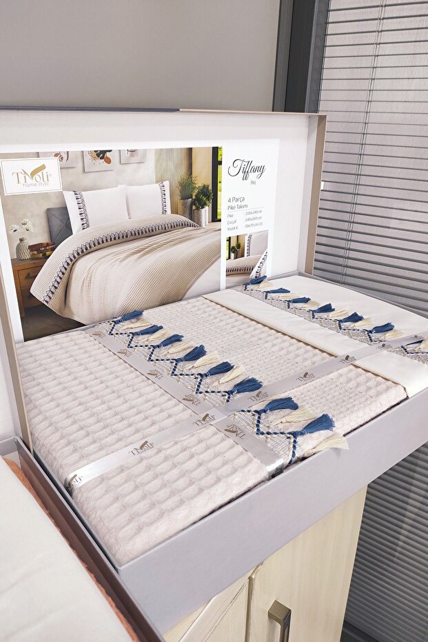 4 Piece Double Tasseled Pool Pique Set - 4