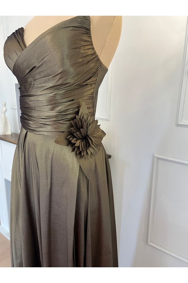 Haki yeşil drape detaylı çiçek aplikli abiye - 1