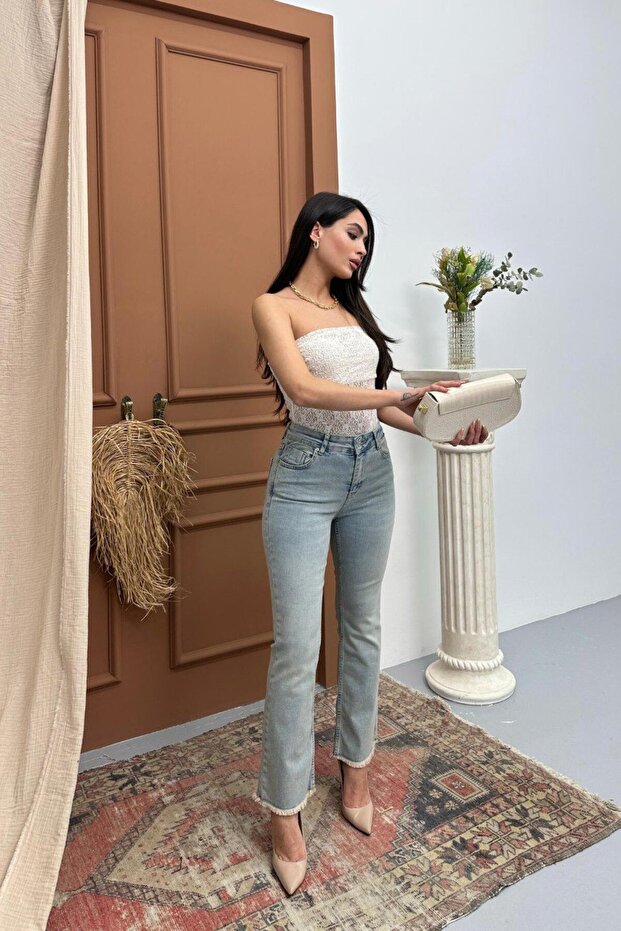 7403 M.Flare Women's Jean Pants