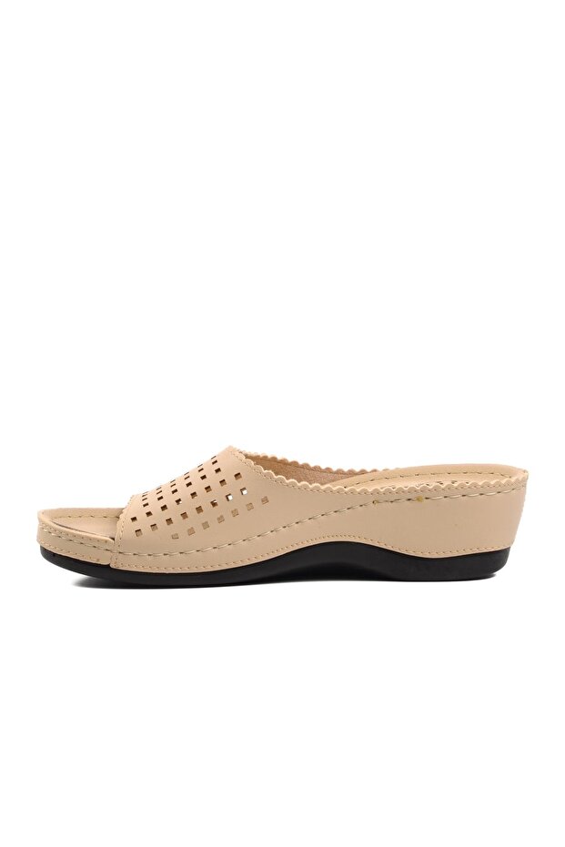 Papuci de damă bej - 2