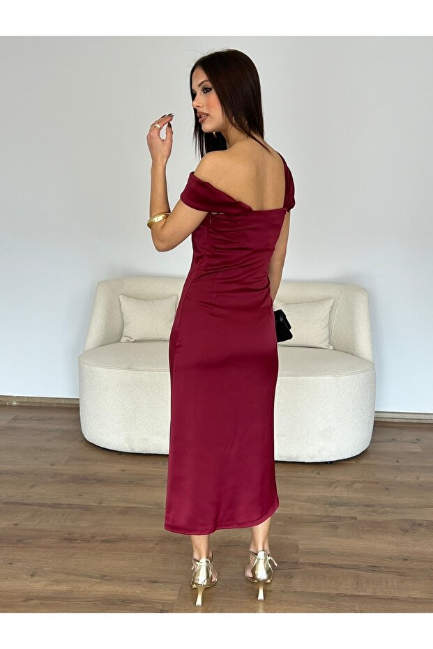 Rochie midi din satin cu umeri - 5