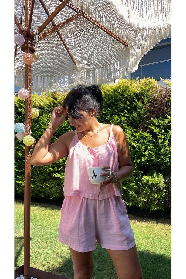 Pembe Büzgü Detaylı Şort Takım - 3