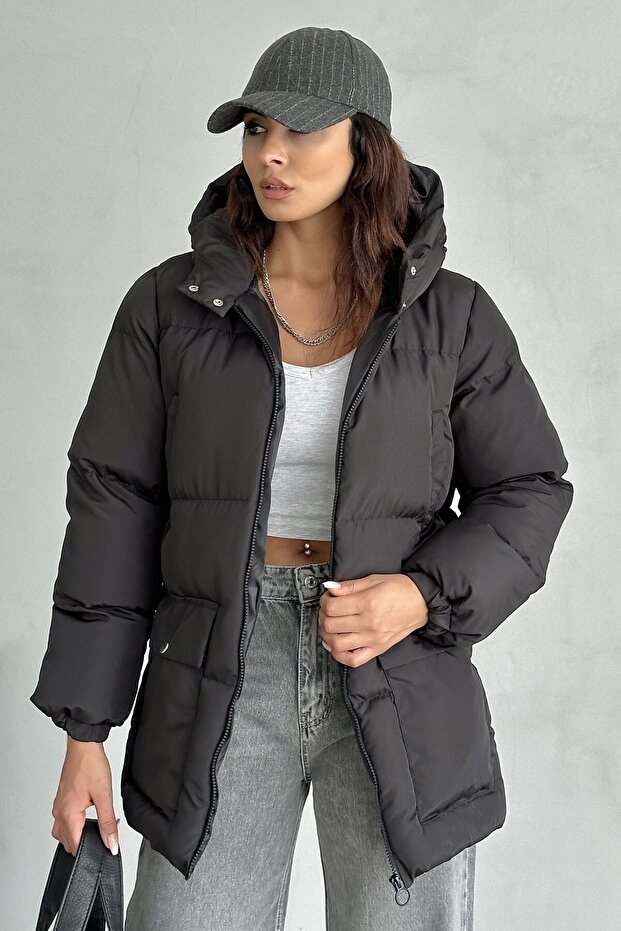 Hooded Oversize Women's Black Puffer Coat - 4 Pocket Detail