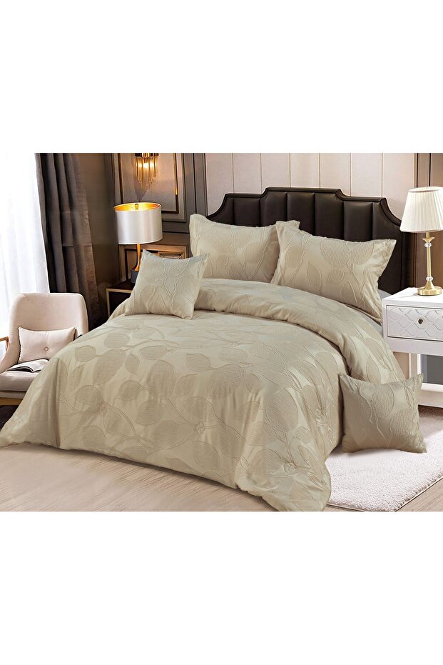 A double bedspread with an elegant and luxurious design, with a sophisticated jacquard pattern that adds a touch of elegance and beauty to your room decor. - 1