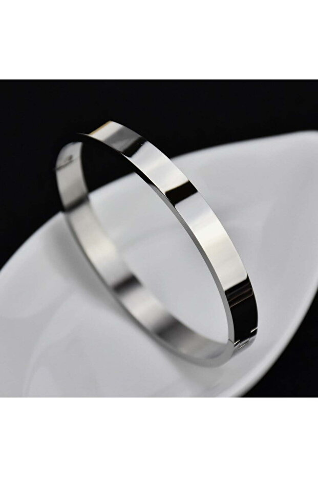 Silver Color Flat Cardier Model Bracelet Handcuffs