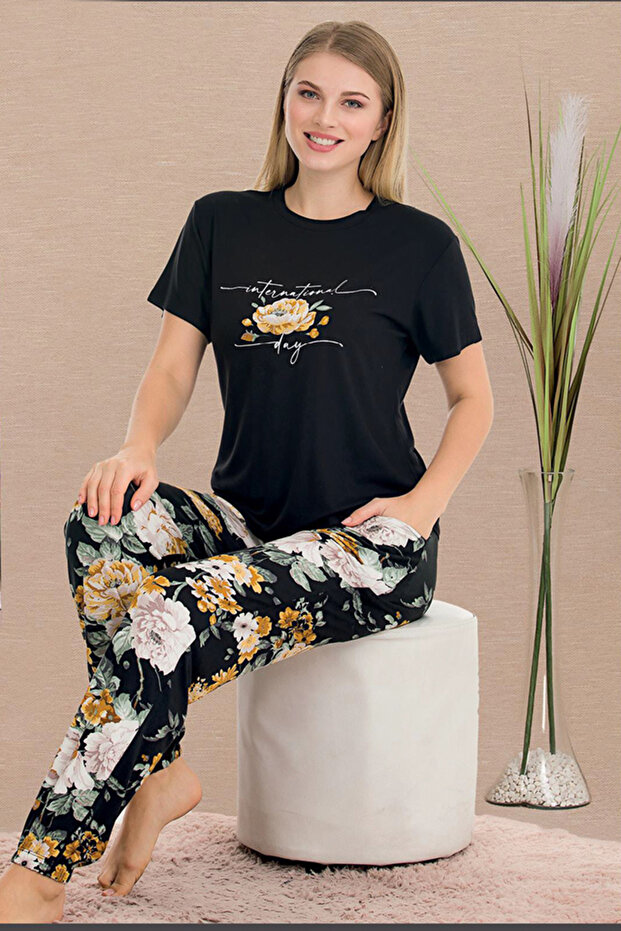 Floral Patterned Short Sleeve Pajama Set with Pockets