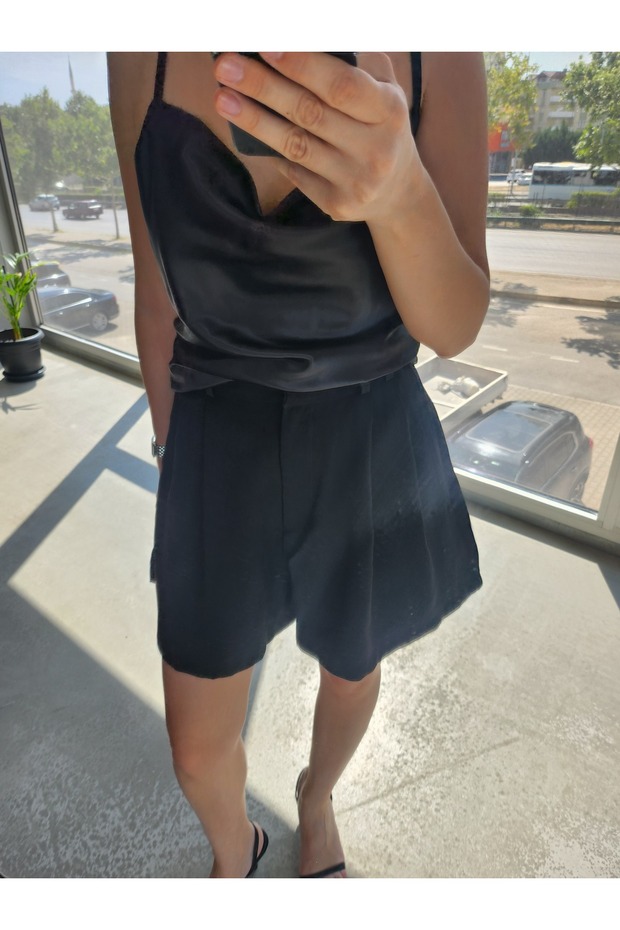 Yüksek Bel Wed Leg Cep Detaylı Midi Boy Şort Siyah - 5