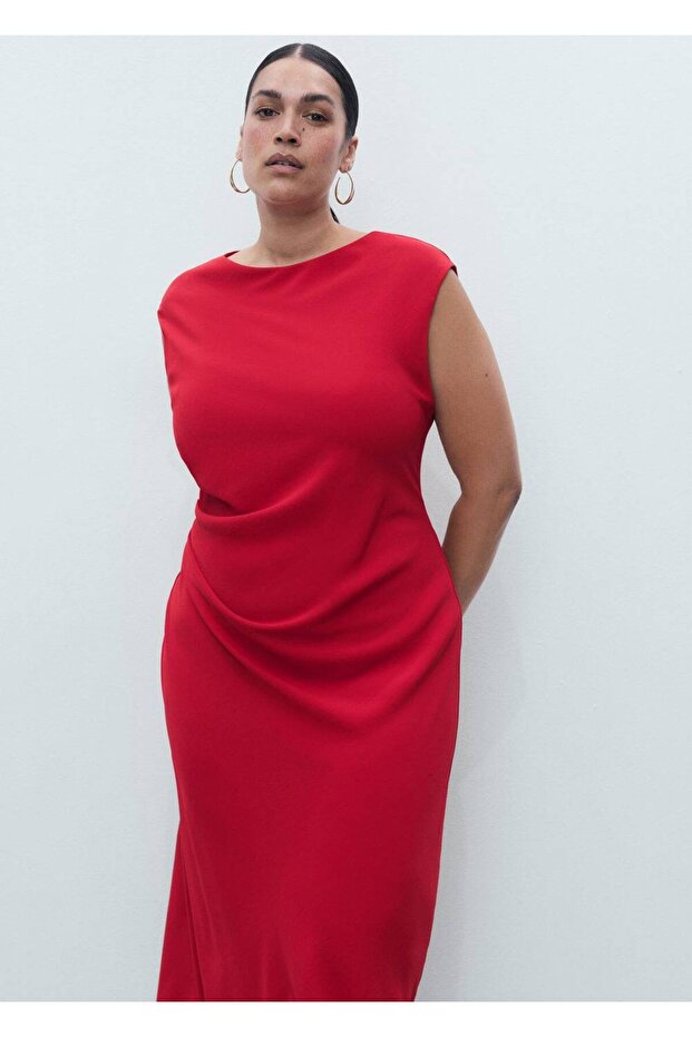 Büzgülü midi boy elbise - 6