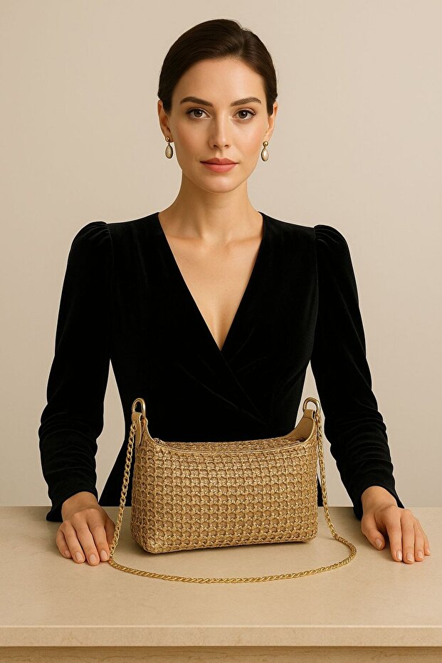 Luxury Aurora Luxe – Gold Sparkling Knitted Bag