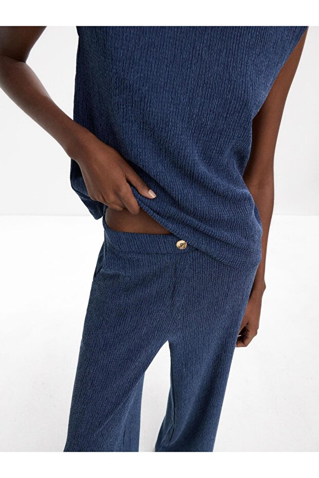 Düğmeli ve Dokulu Üst - 4