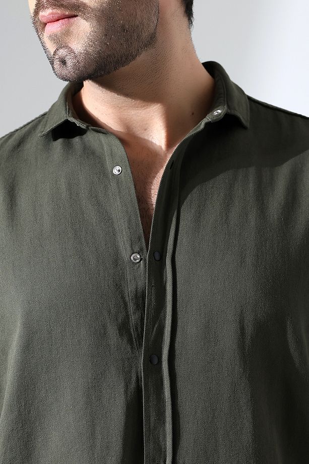 Erkek Gömlek Oversize Kalıp Gabardin Kumaş Çıt Çıt Bağlamalı Gömlek - 6