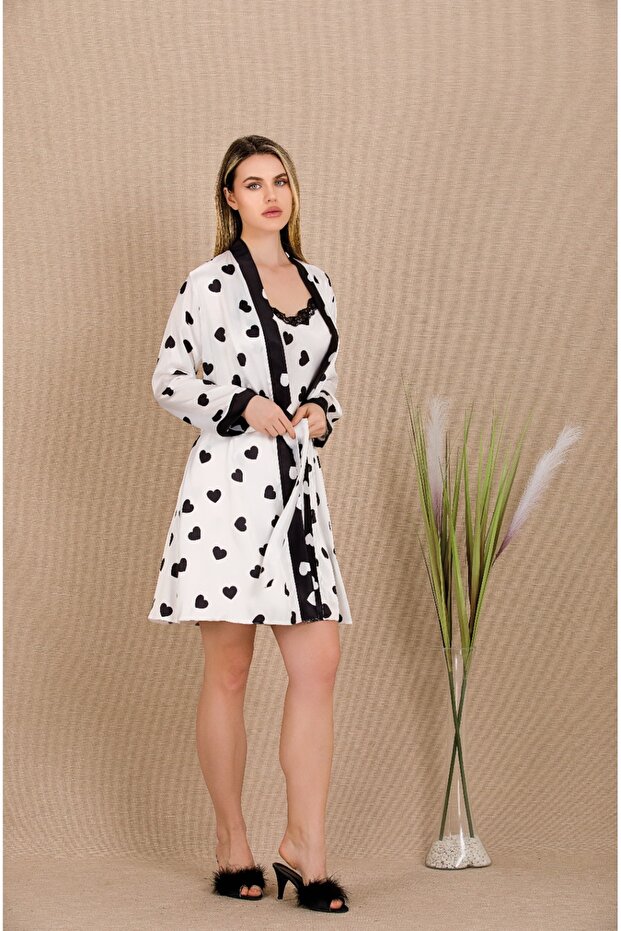Heart Patterned, Suspended Satin Women's Nightgown 2-Piece Set