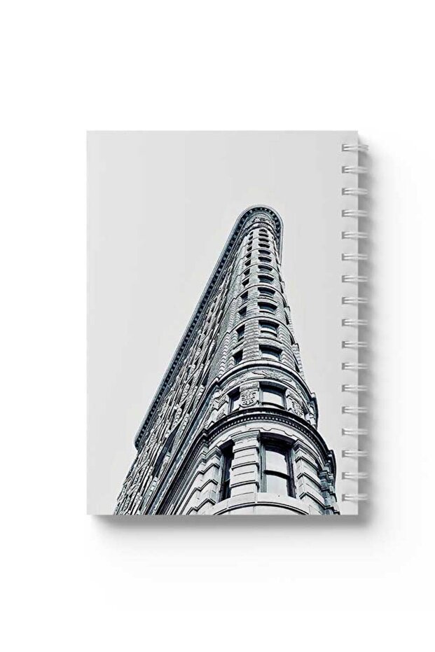 دفتر ملاحظات حلزوني مع غلافين أمامي وخلفي صلبين بتصميم Flatiron Building