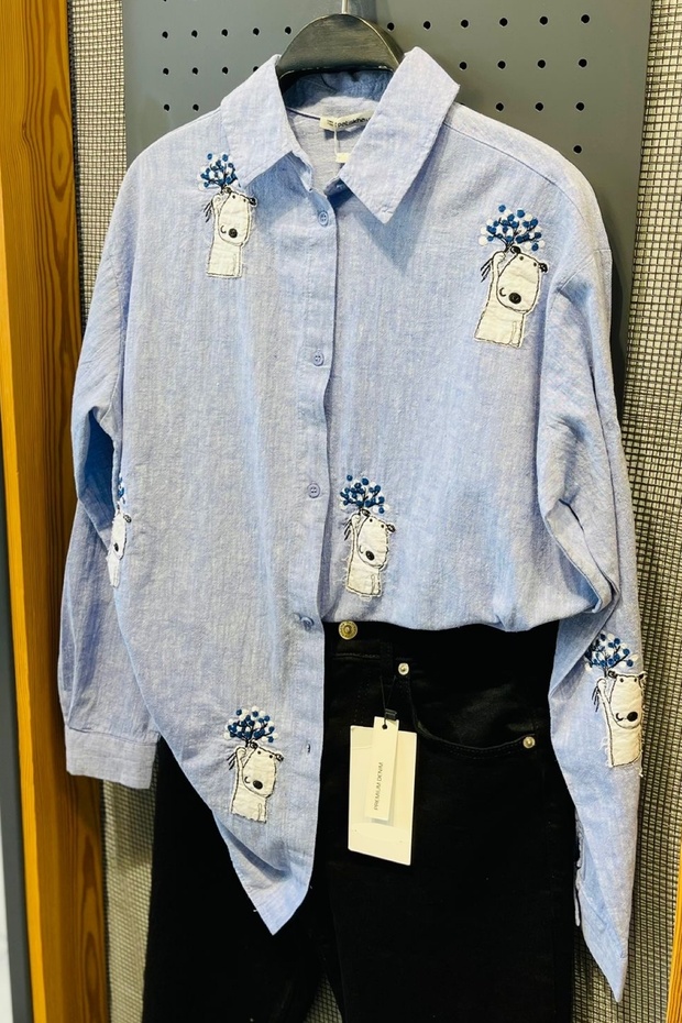 Women's Navy Embroidered %75 Cotton %25 Linen Oversized Shirt (Order 1 Size Smaller)