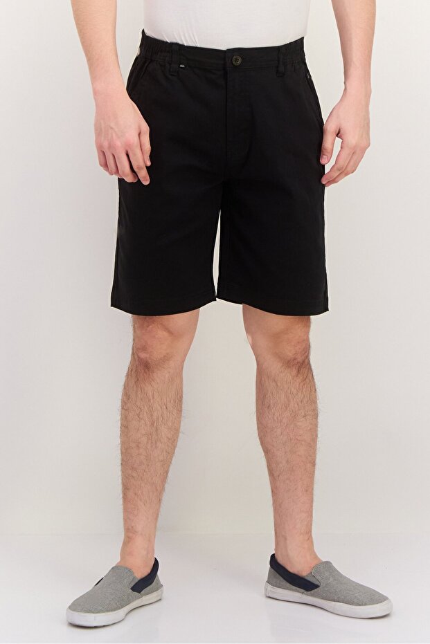 شورت رجالي أساسي بشعار العلامة التجارية، أسود - 1