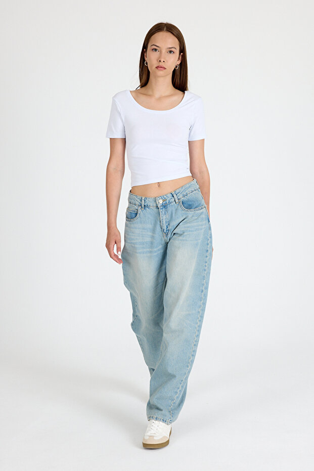 جسم محبوك بياقة مربعة بيضاء 9202M - 3