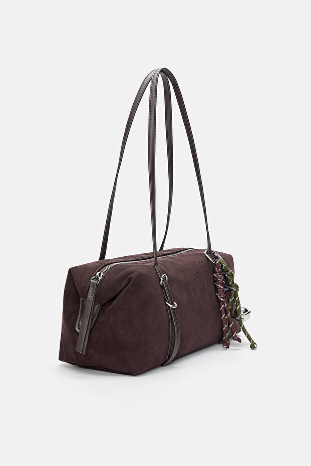 Shoulder bag with a charm - 2