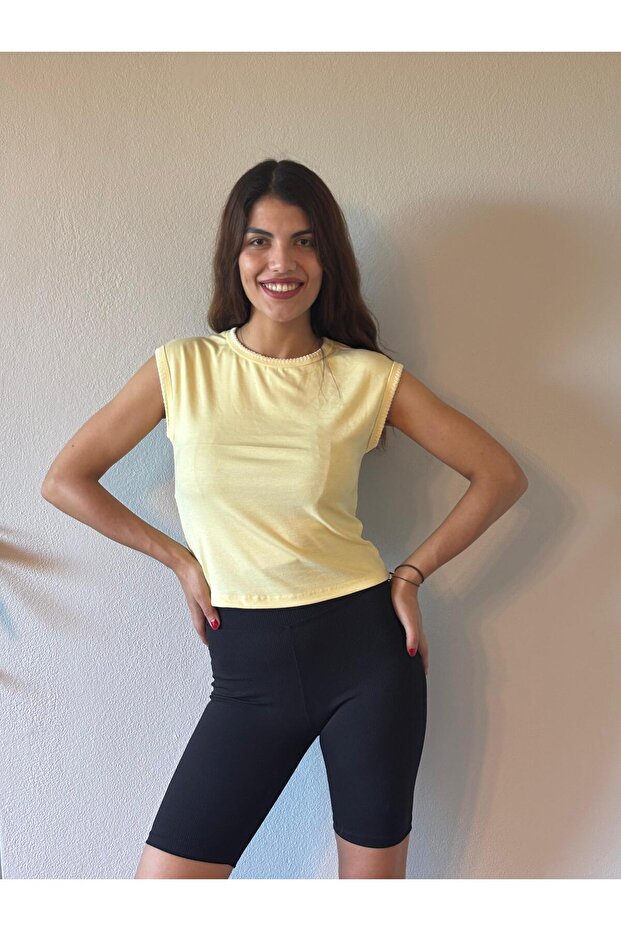 Thick Strap Shepherd Stitched Blouse - 3