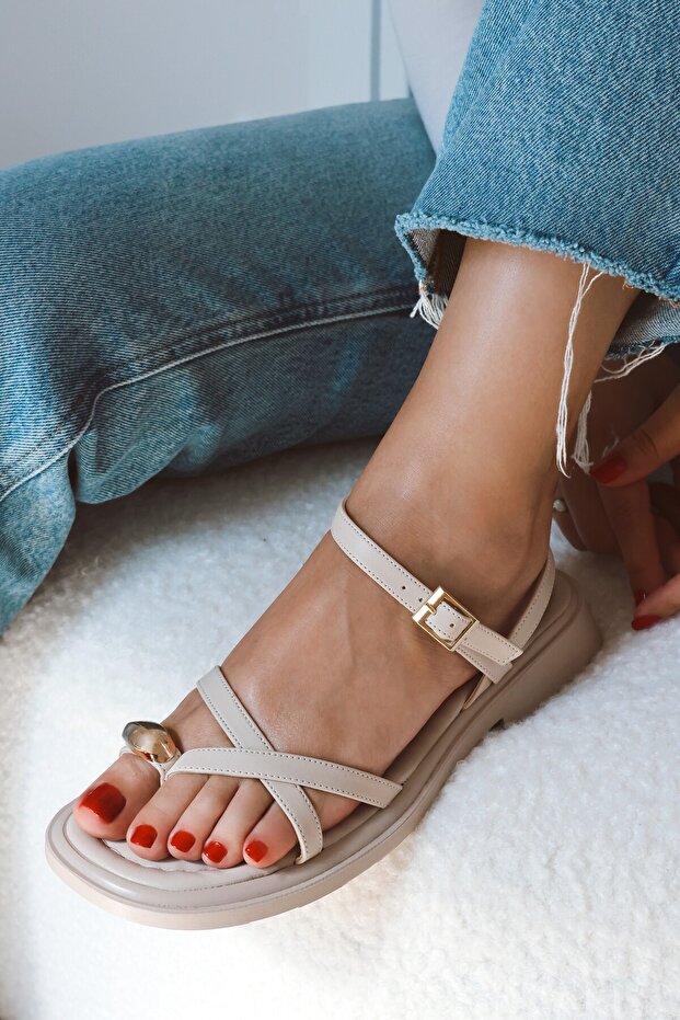 Soft Gold Metal Ring Detailed Ribbed Sandals