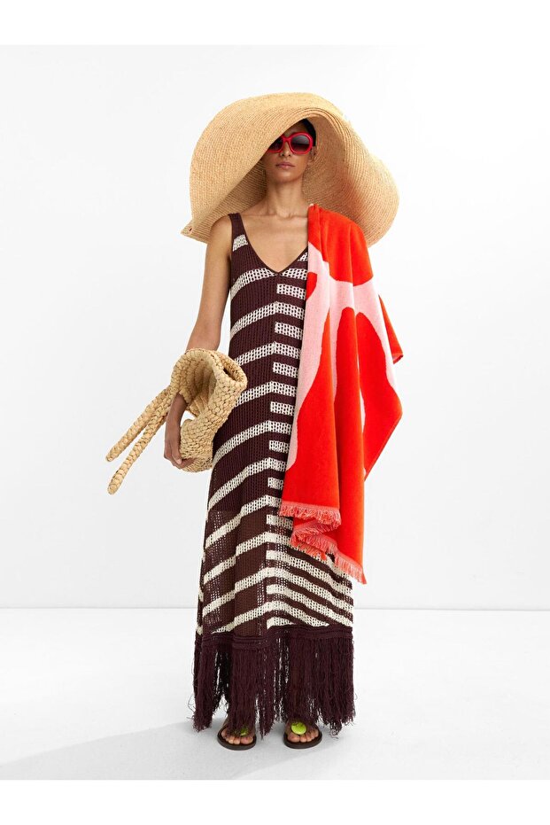 Püsküllü Çizgili Örme Elbise - 4