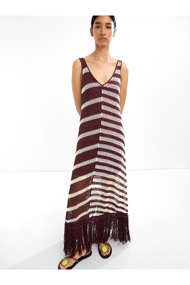 Püsküllü Çizgili Örme Elbise - 1