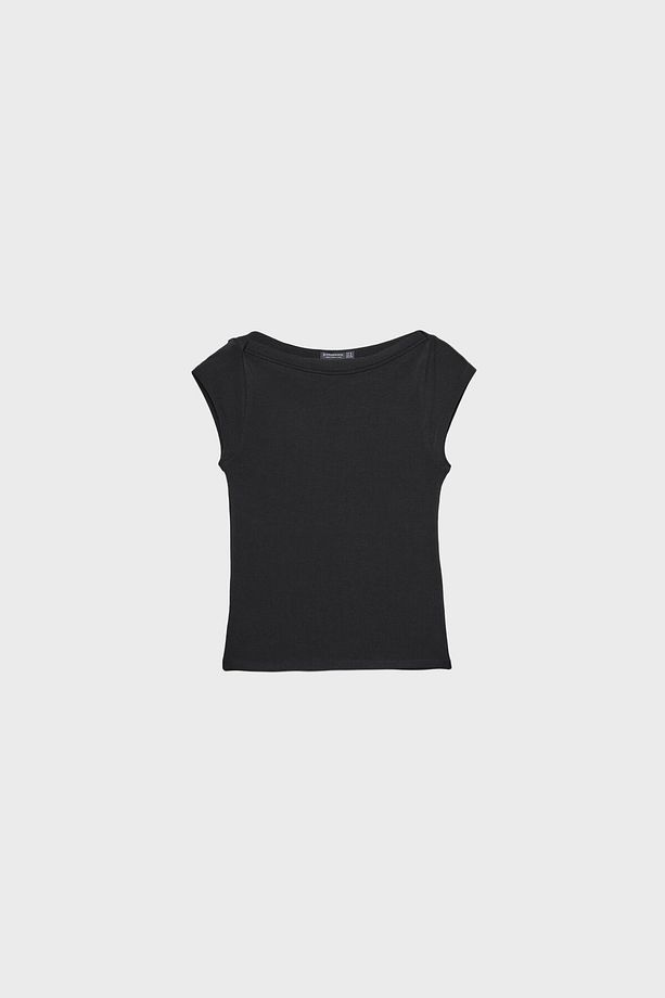 Geniş yakalı basic tişört - 5