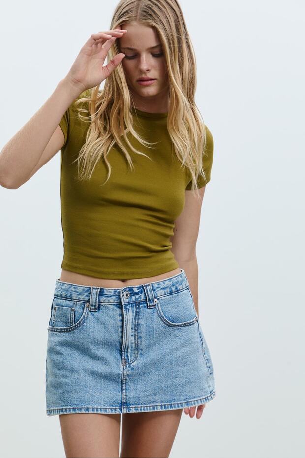 Slim fit basic t-shirt - 1