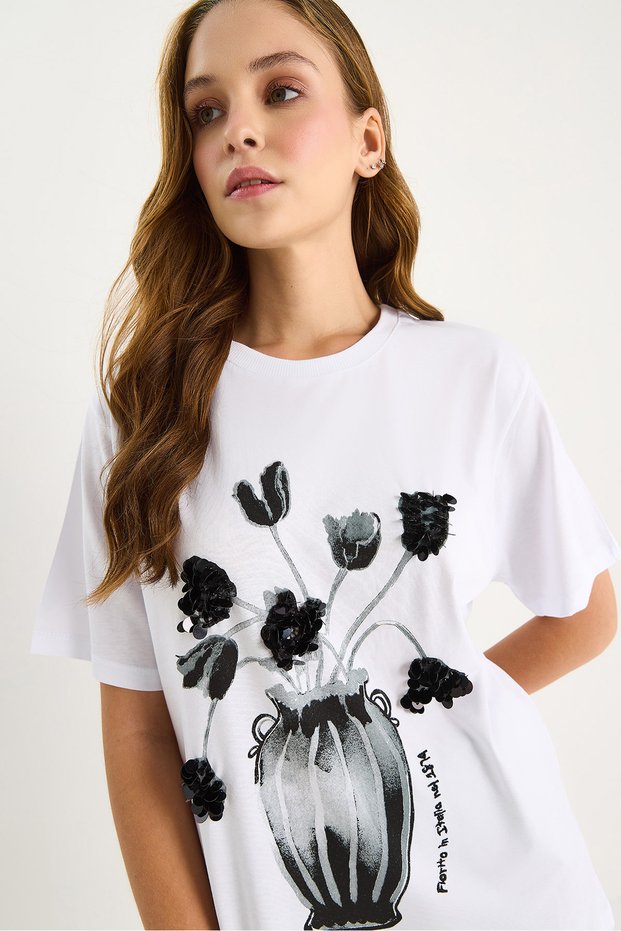 Women's White Crew Neck Short Sleeve Floral Printed Sequin Detailed T-Shirt 60602021