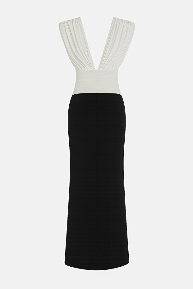 Siyah-Beyaz Renk Bloklu Maxi Boy Elbise TPRSS25EL00315 - 6
