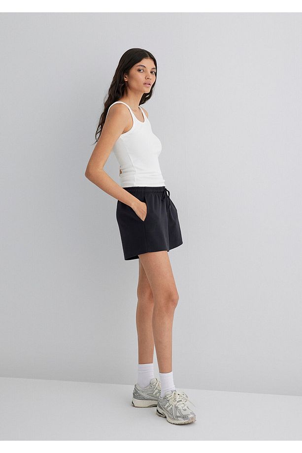 Siyah Tencel Tm Modal Şort 1410154-900 - 2