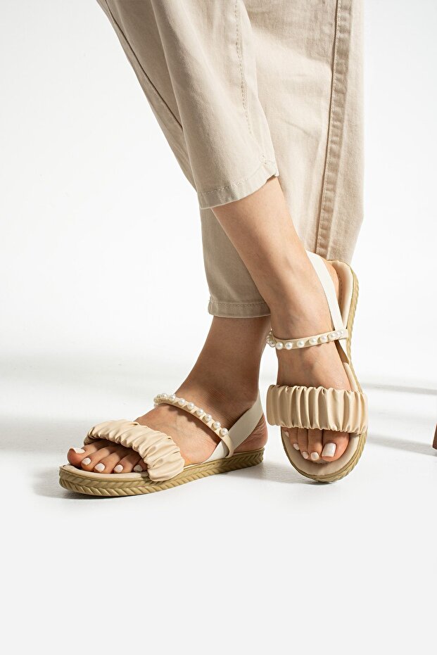 Bej İncili Lastikli Sandalet - 8