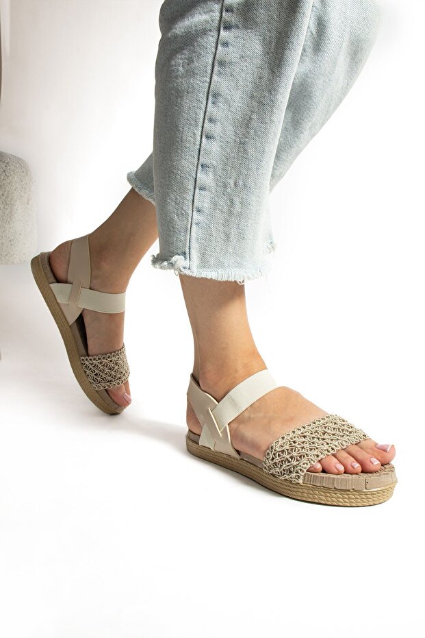 Bej Hasır Örgü Lastikli Sandalet - 4
