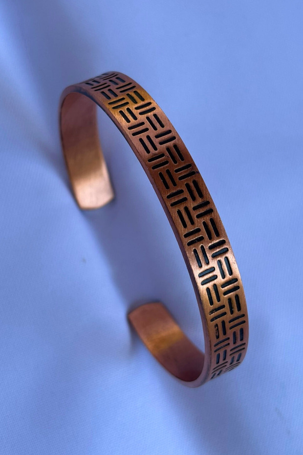 Unisex Copper Bracelet Made with Geometric Pattern Handcrafted