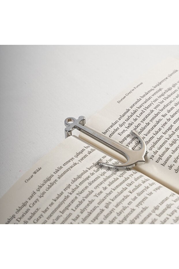 Page Holder & Bookmark - 1