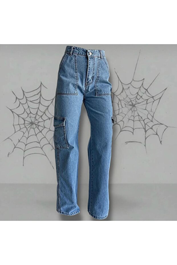 Cargo Pocket Wide Leg Jean