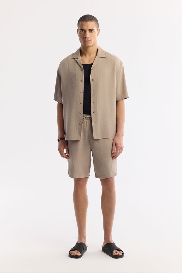 Erkek Bej Relaxed Fit Beli Lastikli Bağcıklı Modal Karışımlı Soft Touch Şort A51y3703 - 1