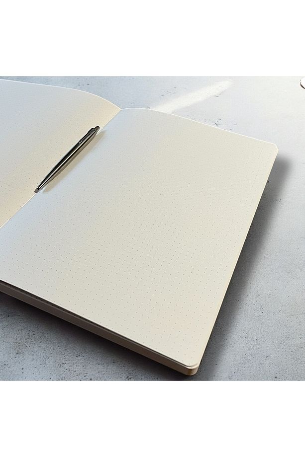 Özel Tasarım Kraft Kapaklı A5 Enzo Noktalı Defter - 180 Derece Açılabilir - 7