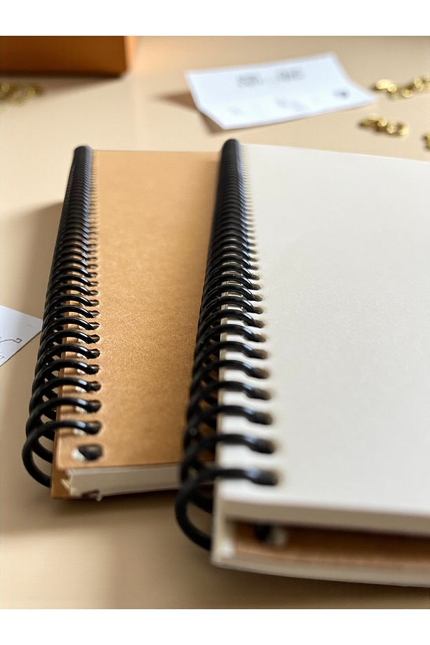 Çizgisiz Spiralli Defter, A4 Boyut (21X29,7 CM), 60 Yaprak (120 SAYFA), Kahverengi Kapak - 5