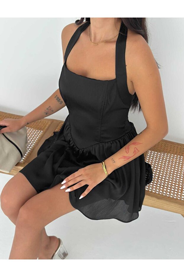 فستان الأميرة بدون أكتاف بأزرار - 3