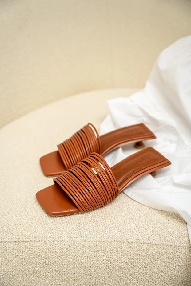Wilma Tan Stripe Detailed Women's Slippers