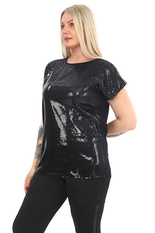 بلوزة بياقة دائرية مطرزة بالترتر - 1