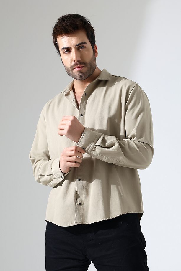 Erkek Gömlek Oversize Kalıp Gabardin Kumaş Çıt Çıt Bağlamalı Gömlek - 2