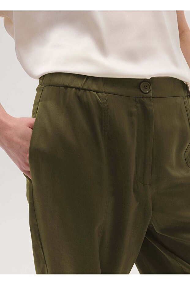 بنطلون سهل الارتداء بخياطة بارزة - 4